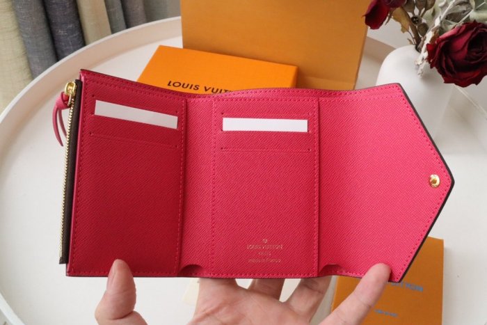 202203SSルイヴィトン LOUIS VUITTON 新作通販 短財布スーパーコピー