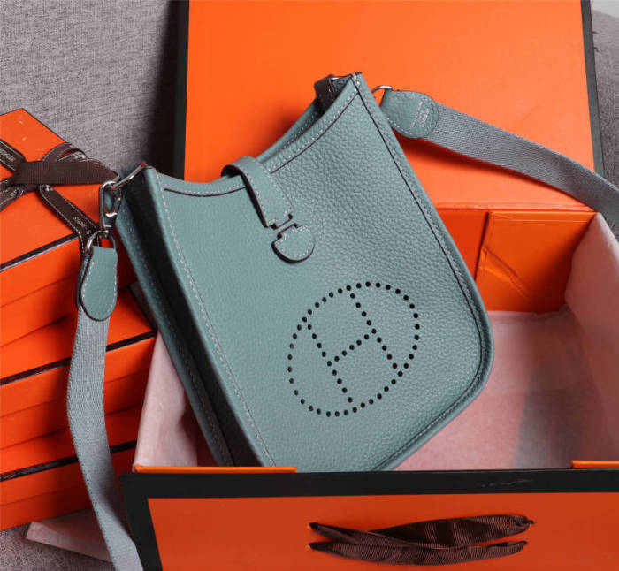 202203SS新作 エルメス Hermes レディース ショルダーバックスーパーコピー