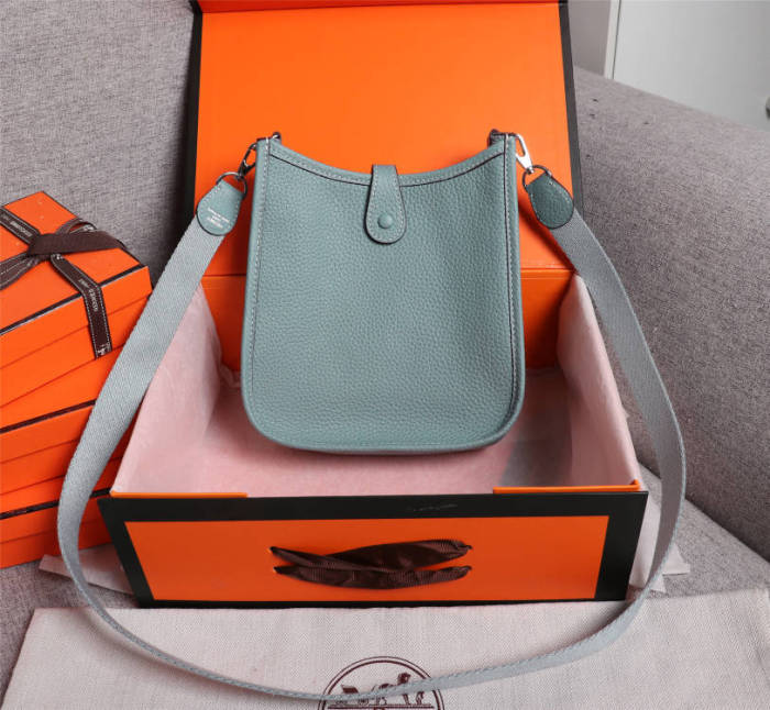 202203SS新作 エルメス Hermes レディース ショルダーバックスーパーコピー