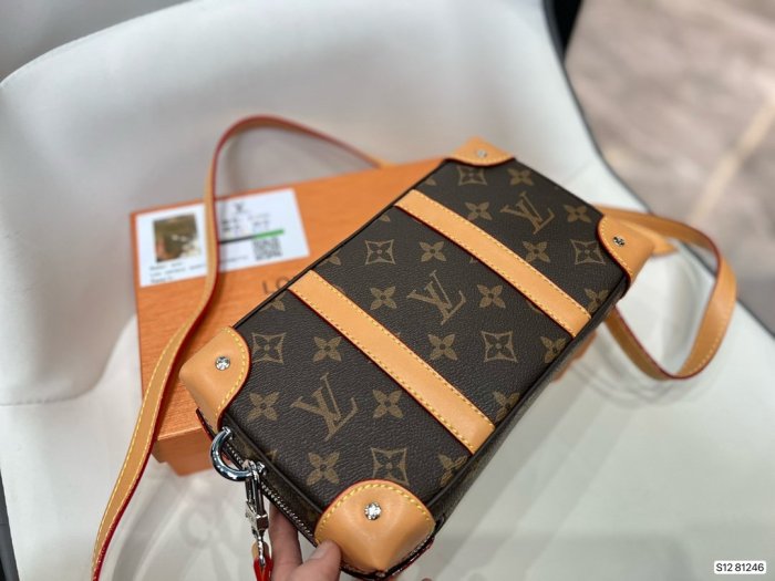 202203SS新作 Louis Vuitton ルイヴィトン レディース ショルダーバックスーパーコピー