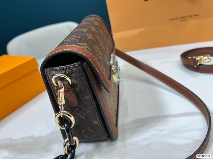 202203SS新作 Louis Vuitton ルイヴィトン レディース ショルダーバックスーパーコピー
