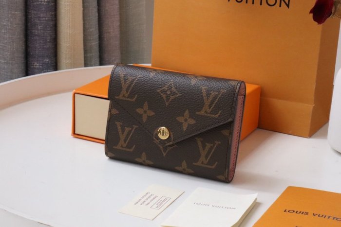202203SSルイヴィトン LOUIS VUITTON 新作通販 短財布スーパーコピー
