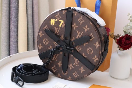 202203SS新作 Louis Vuitton ルイヴィトン レディース ショルダーバックスーパーコピー