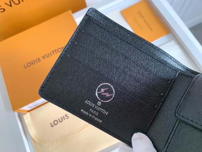 202204SSルイヴィトン LOUIS VUITTON 新作通販 短財布スーパーコピー