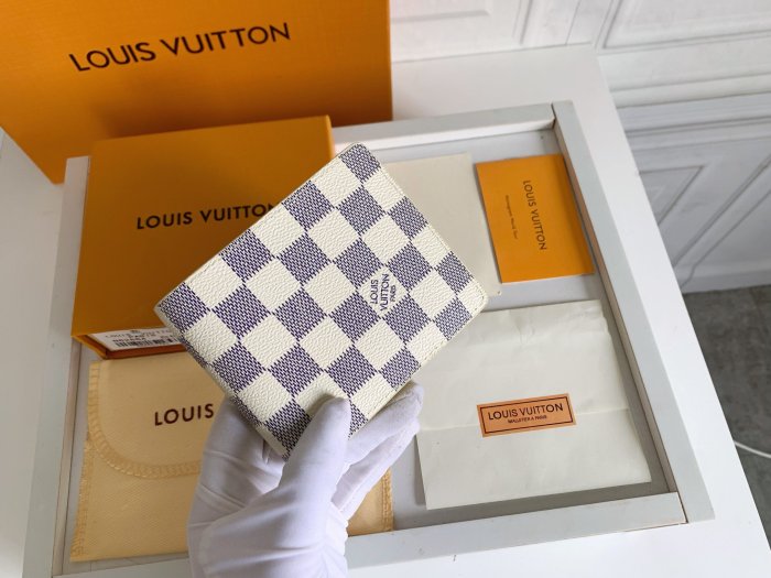 202204SSルイヴィトン LOUIS VUITTON 新作通販 短財布スーパーコピー