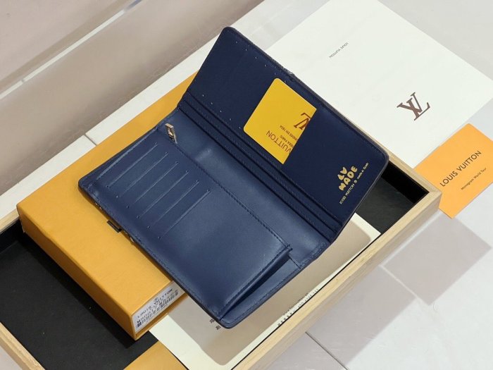 202204SSルイヴィトン LOUIS VUITTON 新作通販 長財布スーパーコピー2色