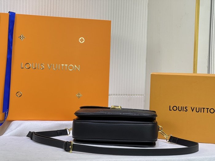 202204SS新作 Louis Vuitton ルイヴィトン レディース ショルダーバックスーパーコピー