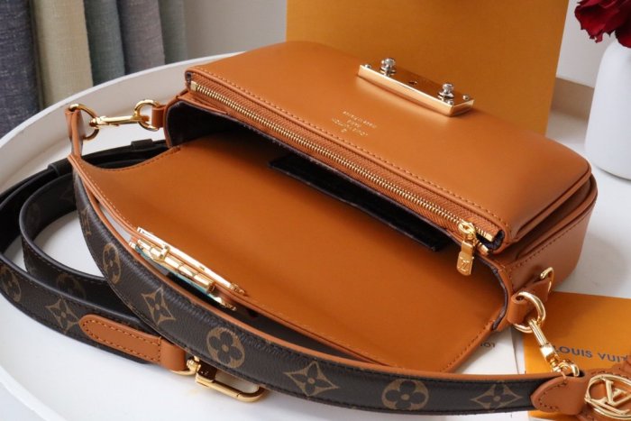 202204SS新作 Louis Vuitton ルイヴィトン レディース ショルダーバックスーパーコピー