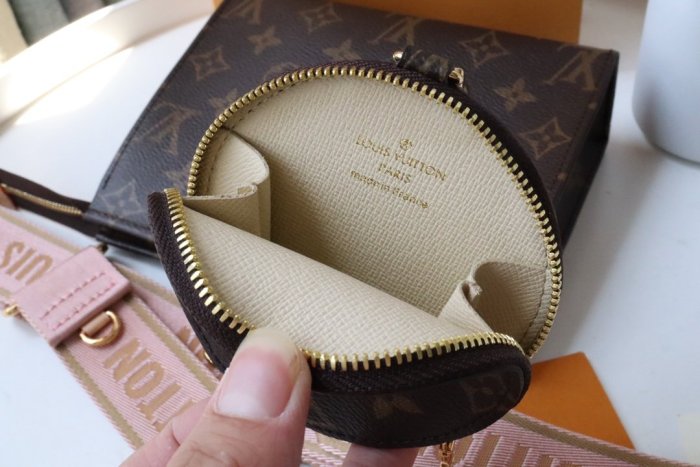 202204SS新作 Louis Vuitton ルイヴィトン レディース ショルダーバックスーパーコピー