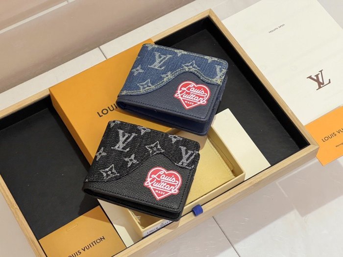 202204SSルイヴィトン LOUIS VUITTON 新作通販 短財布スーパーコピー2色