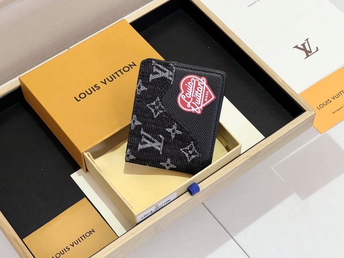 202204SSルイヴィトン LOUIS VUITTON 新作通販 短財布スーパーコピー2色