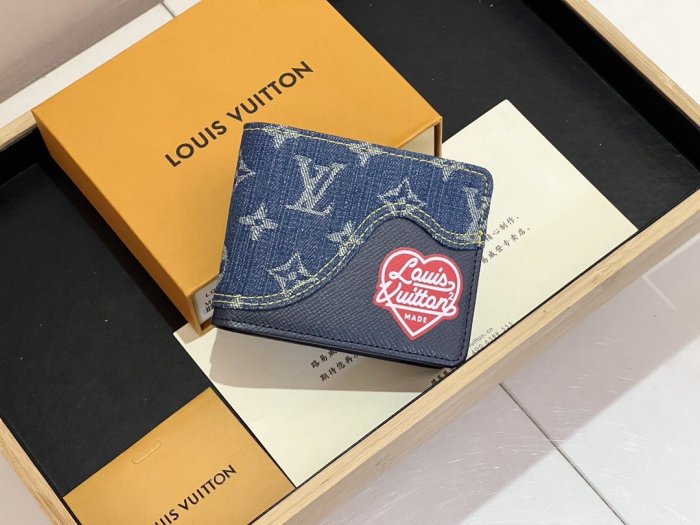 202204SSルイヴィトン LOUIS VUITTON 新作通販 短財布スーパーコピー2色