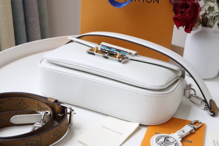 202204SS新作 Louis Vuitton ルイヴィトン レディース ショルダーバックスーパーコピー