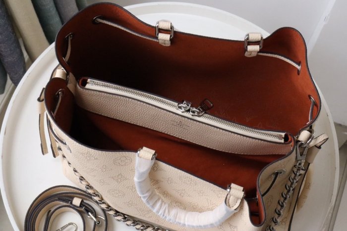 202204SS新作 Louis Vuitton ルイヴィトン レディース ショルダーバックスーパーコピー