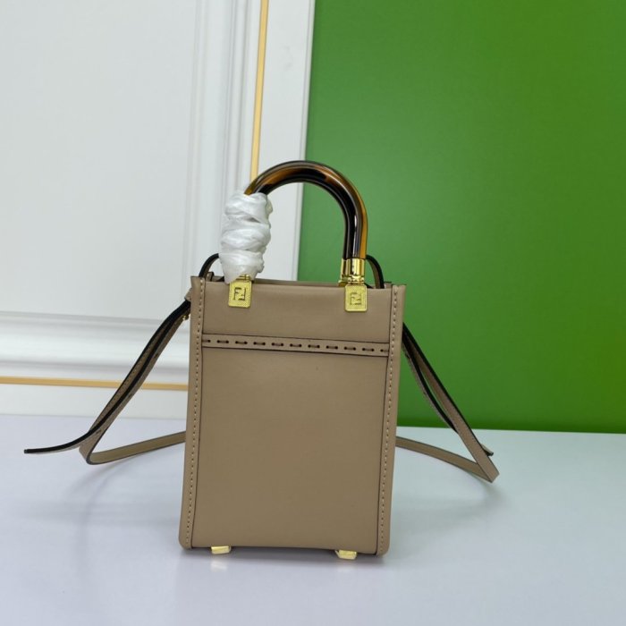 202204SS新作FENDI フェンディ レディース ショルダーバックスーパーコピー