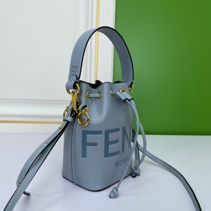202204SS新作FENDI フェンディ レディース ショルダーバックスーパーコピー