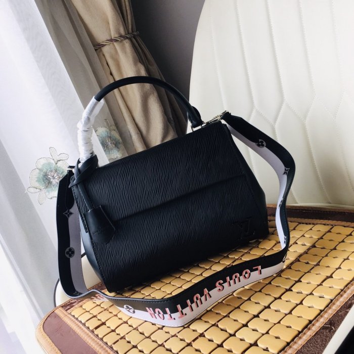 202204SS新作 Louis Vuitton ルイヴィトン レディース ショルダーバックスーパーコピー