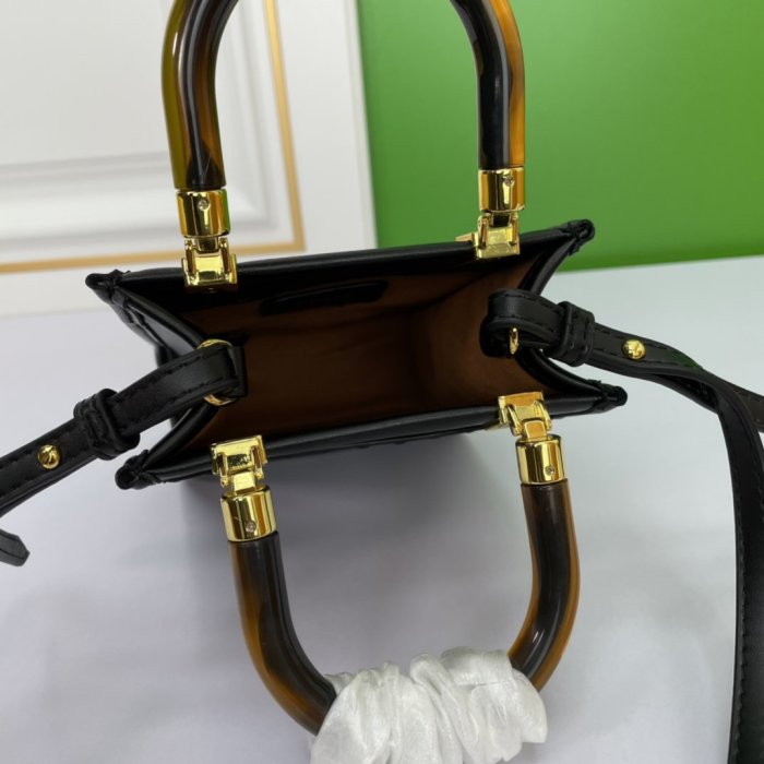 202204SS新作FENDI フェンディ レディース ショルダーバックスーパーコピー