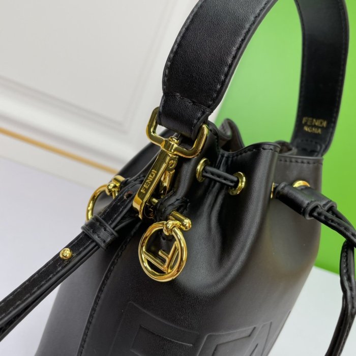 202204SS新作FENDI フェンディ レディース ショルダーバックスーパーコピー