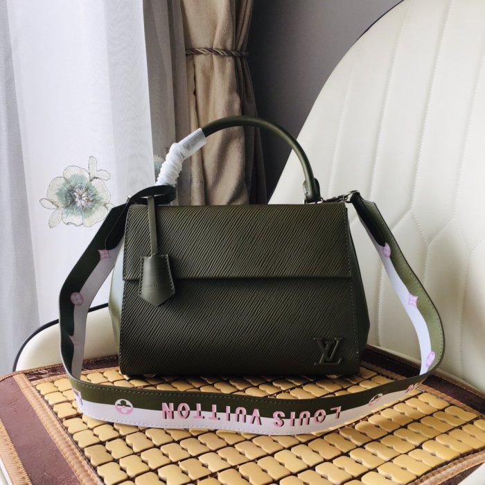 202204SS新作 Louis Vuitton ルイヴィトン レディース ショルダーバックスーパーコピー