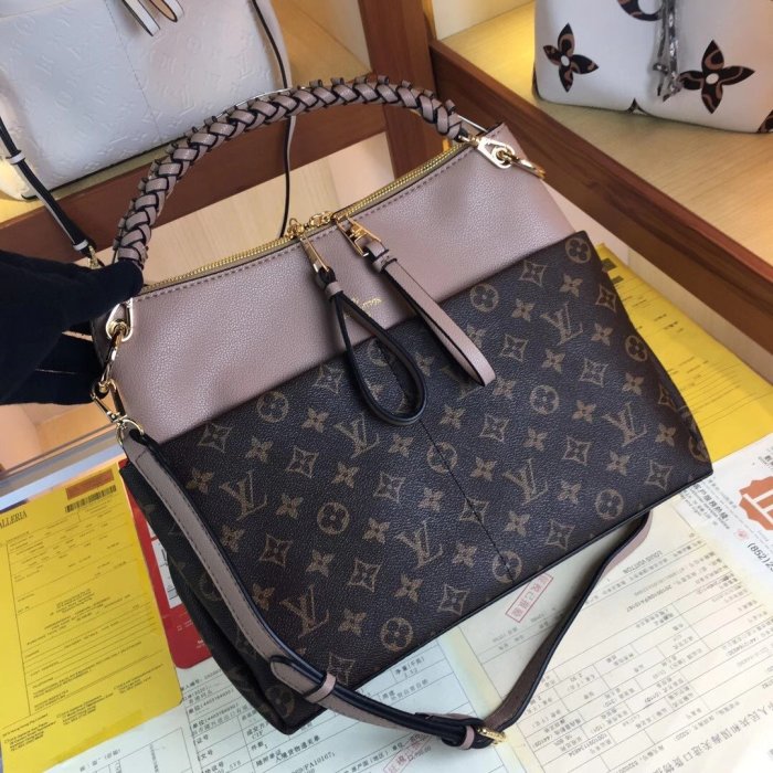 202204SS新作 Louis Vuitton ルイヴィトン レディース ショルダーバックスーパーコピー