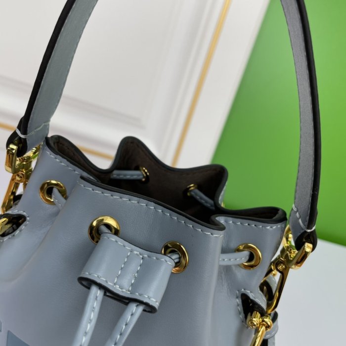 202204SS新作FENDI フェンディ レディース ショルダーバックスーパーコピー