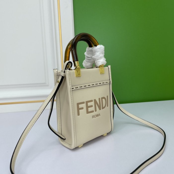 202204SS新作FENDI フェンディ レディース ショルダーバックスーパーコピー