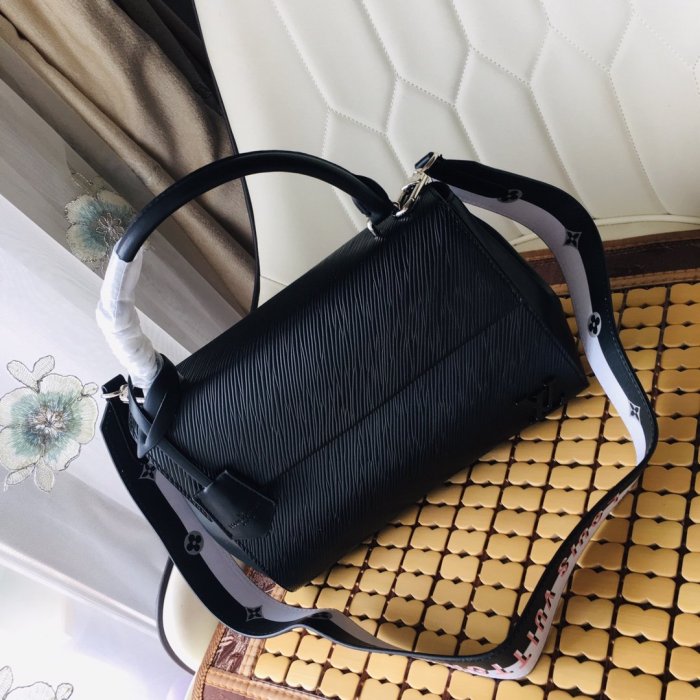 202204SS新作 Louis Vuitton ルイヴィトン レディース ショルダーバックスーパーコピー