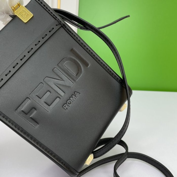 202204SS新作FENDI フェンディ レディース ショルダーバックスーパーコピー