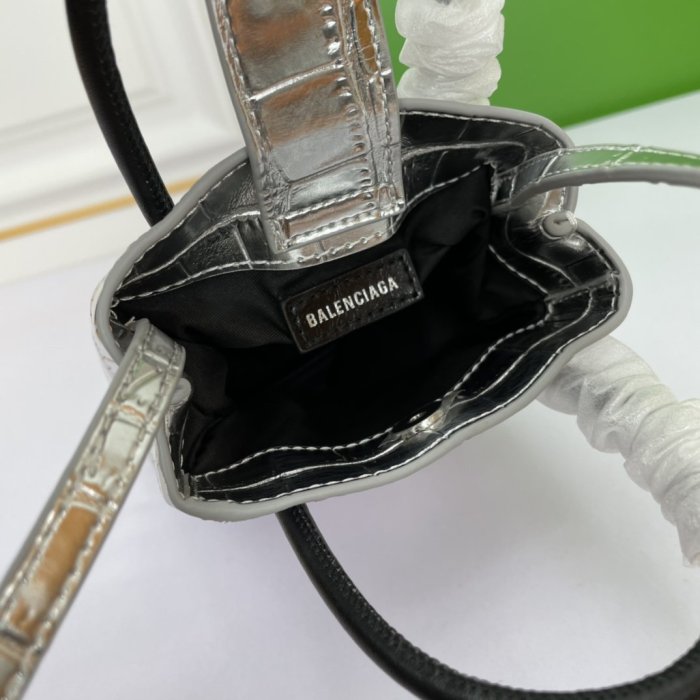202204SS新作Balenciaga バレンシアガ レディース ショルダーバックスーパーコピー