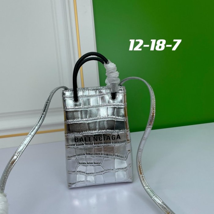 202204SS新作Balenciaga バレンシアガ レディース ショルダーバックスーパーコピー
