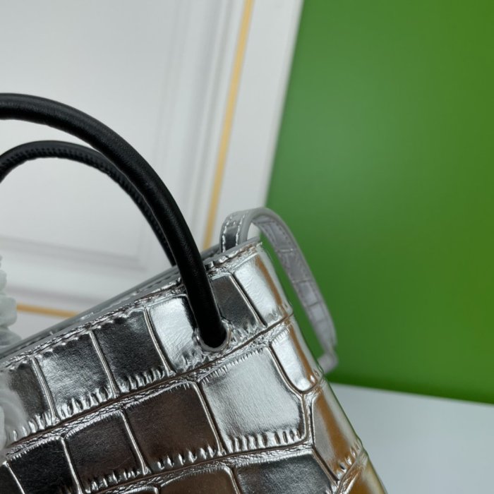 202204SS新作Balenciaga バレンシアガ レディース ショルダーバックスーパーコピー