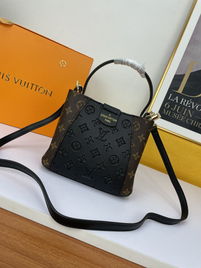 202204SS新作 Louis Vuitton ルイヴィトン レディース ショルダーバックスーパーコピー