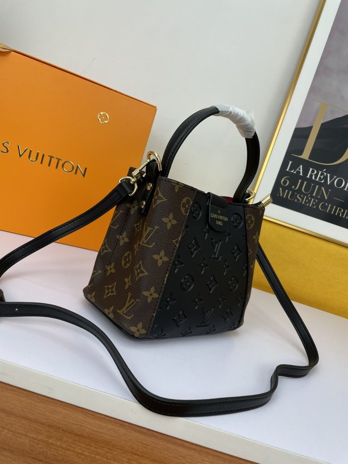 202204SS新作 Louis Vuitton ルイヴィトン レディース ショルダーバックスーパーコピー