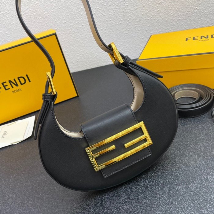 202204SS新作FENDI フェンディ レディース ショルダーバックスーパーコピー