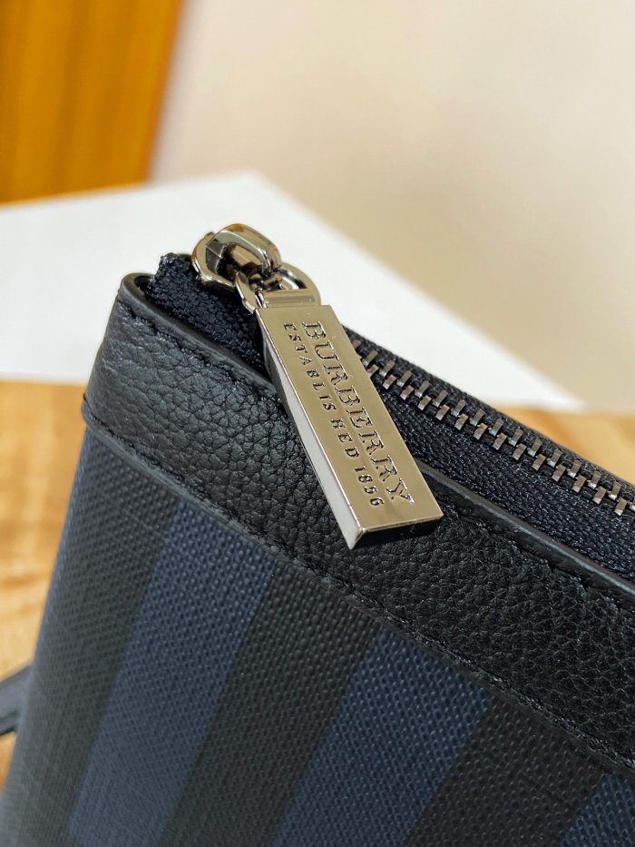 202204SS新作 バーバリーBurberry メンズ ハンドバックスーパーコピー