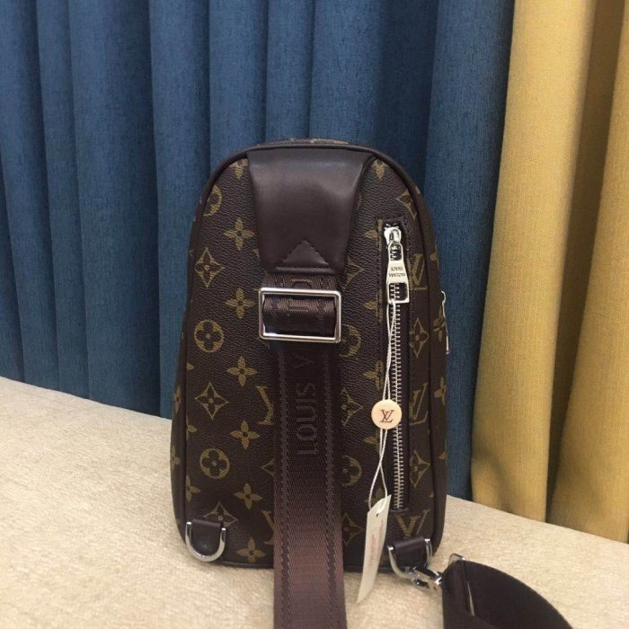 202204SS新作 Louis Vuitton ルイヴィトン メンズ ショルダーバッグスーパーコピー