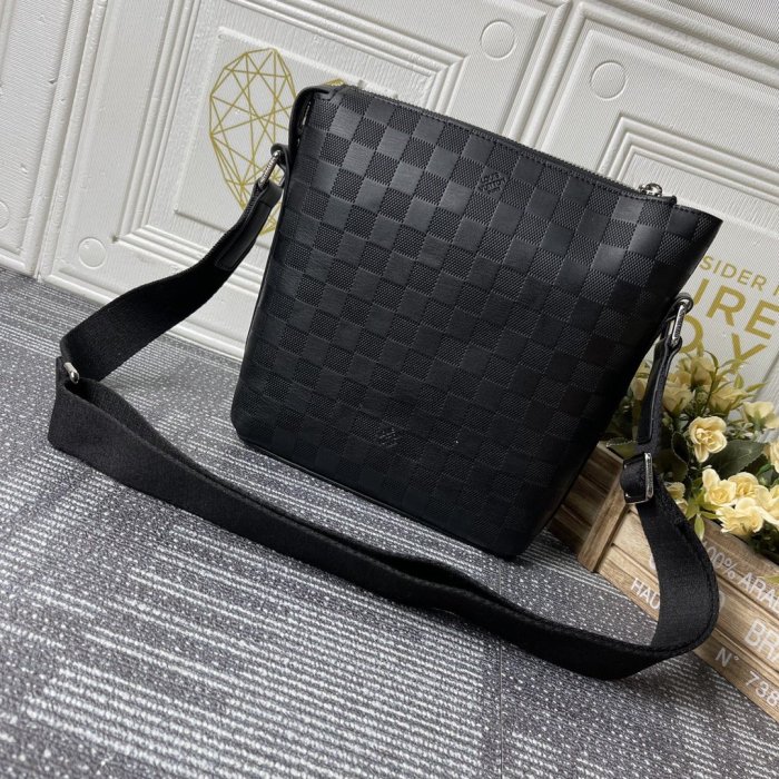 202204SS新作 Louis Vuitton ルイヴィトン メンズ ショルダーバッグスーパーコピー