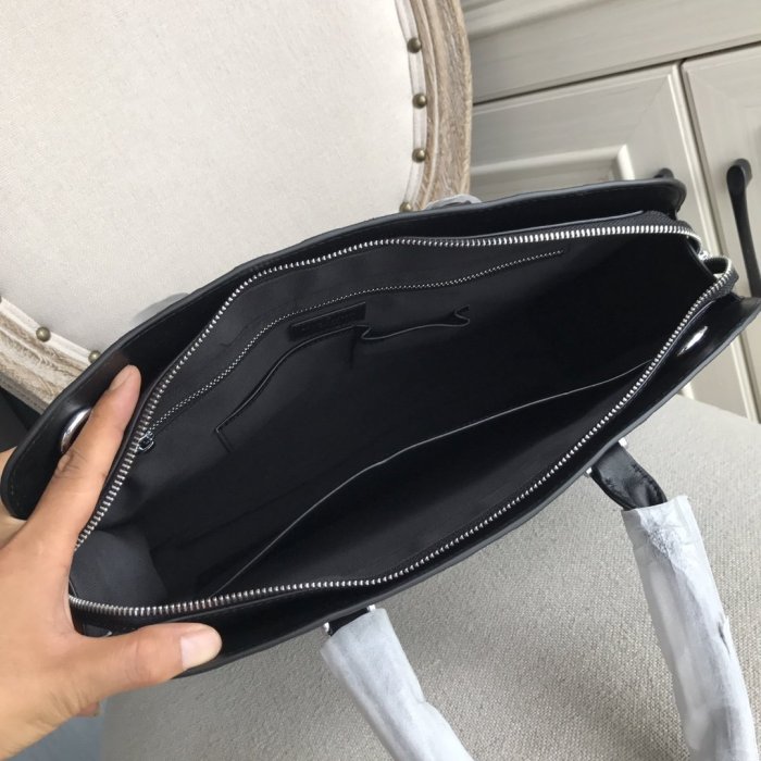 202204SS新作 Louis Vuitton ルイヴィトン メンズハンドバックスーパーコピー