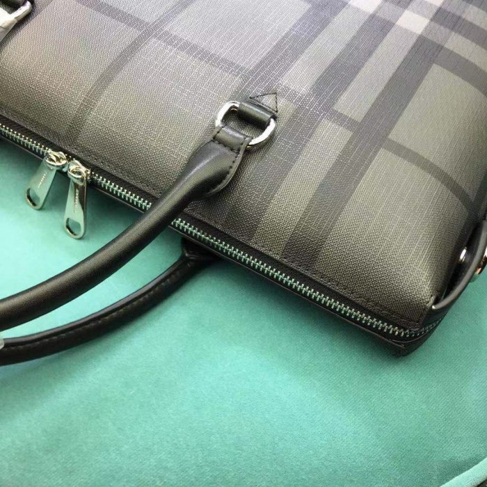 202204SS新作 バーバリーBurberry メンズ ハンドバックスーパーコピー