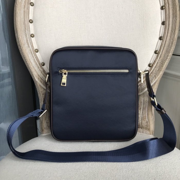 202204SS プラダPrada メンズ ショルダーバックスーパーコピー