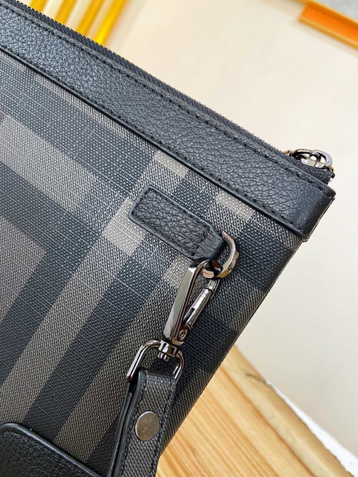 202204SS新作 バーバリーBurberry メンズ ハンドバックスーパーコピー