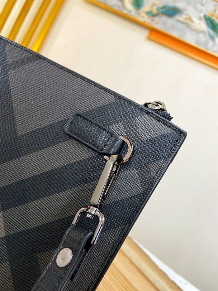 202204SS新作 バーバリーBurberry メンズ ハンドバックスーパーコピー