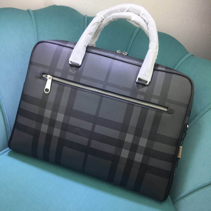 202204SS新作 バーバリーBurberry メンズ ハンドバックスーパーコピー