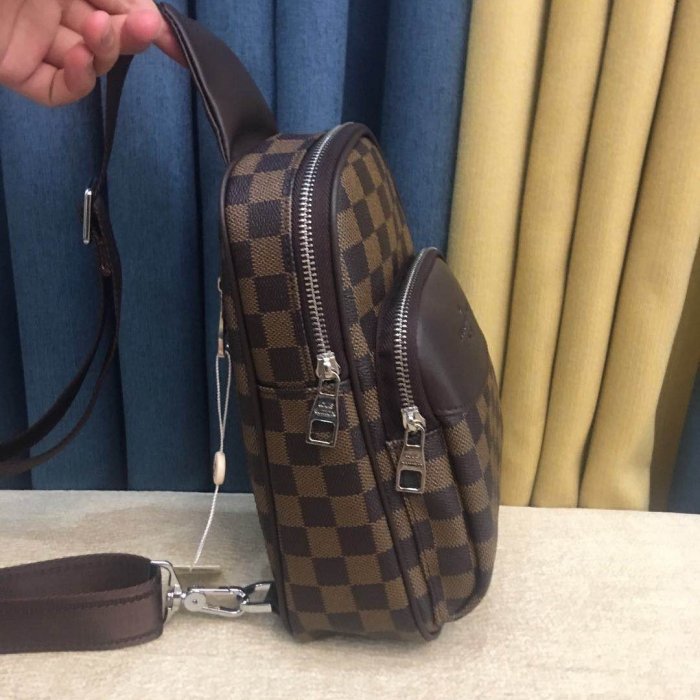 202204SS新作 Louis Vuitton ルイヴィトン メンズ ショルダーバッグスーパーコピー