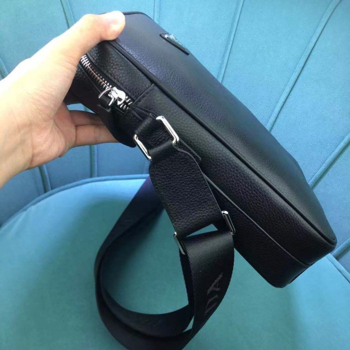 202204SS プラダPrada メンズ ショルダーバックスーパーコピー