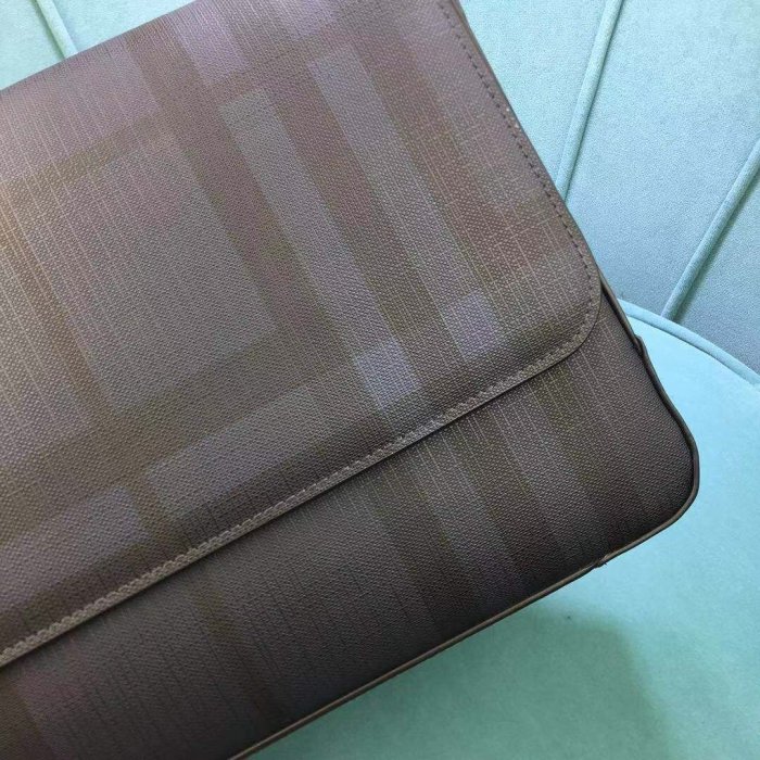 202204SS新作 バーバリーBurberry メンズ ショルダーバックスーパーコピー