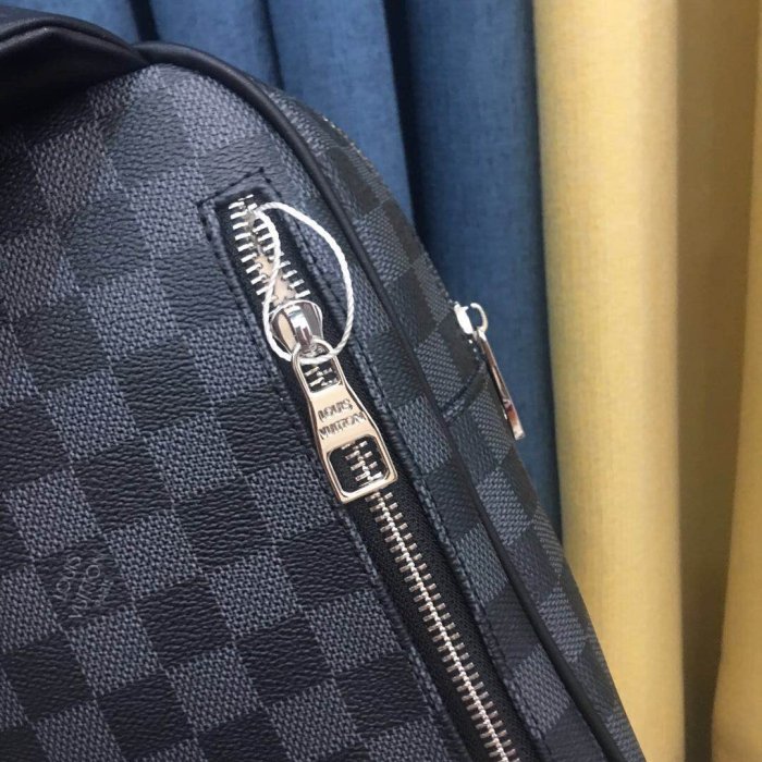 202204SS新作 Louis Vuitton ルイヴィトン メンズ ショルダーバッグスーパーコピー