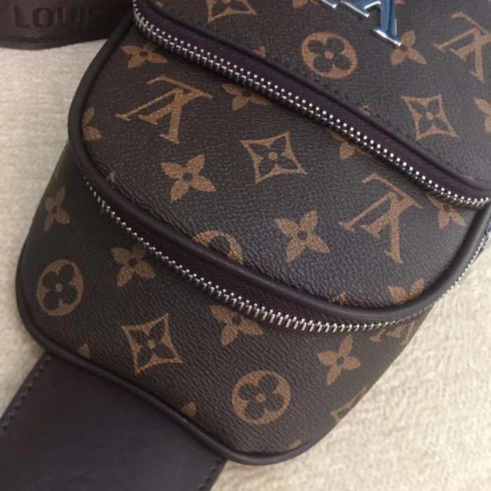 202204SS新作 Louis Vuitton ルイヴィトン メンズ ショルダーバッグスーパーコピー