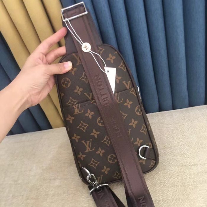 202204SS新作 Louis Vuitton ルイヴィトン メンズ ショルダーバッグスーパーコピー